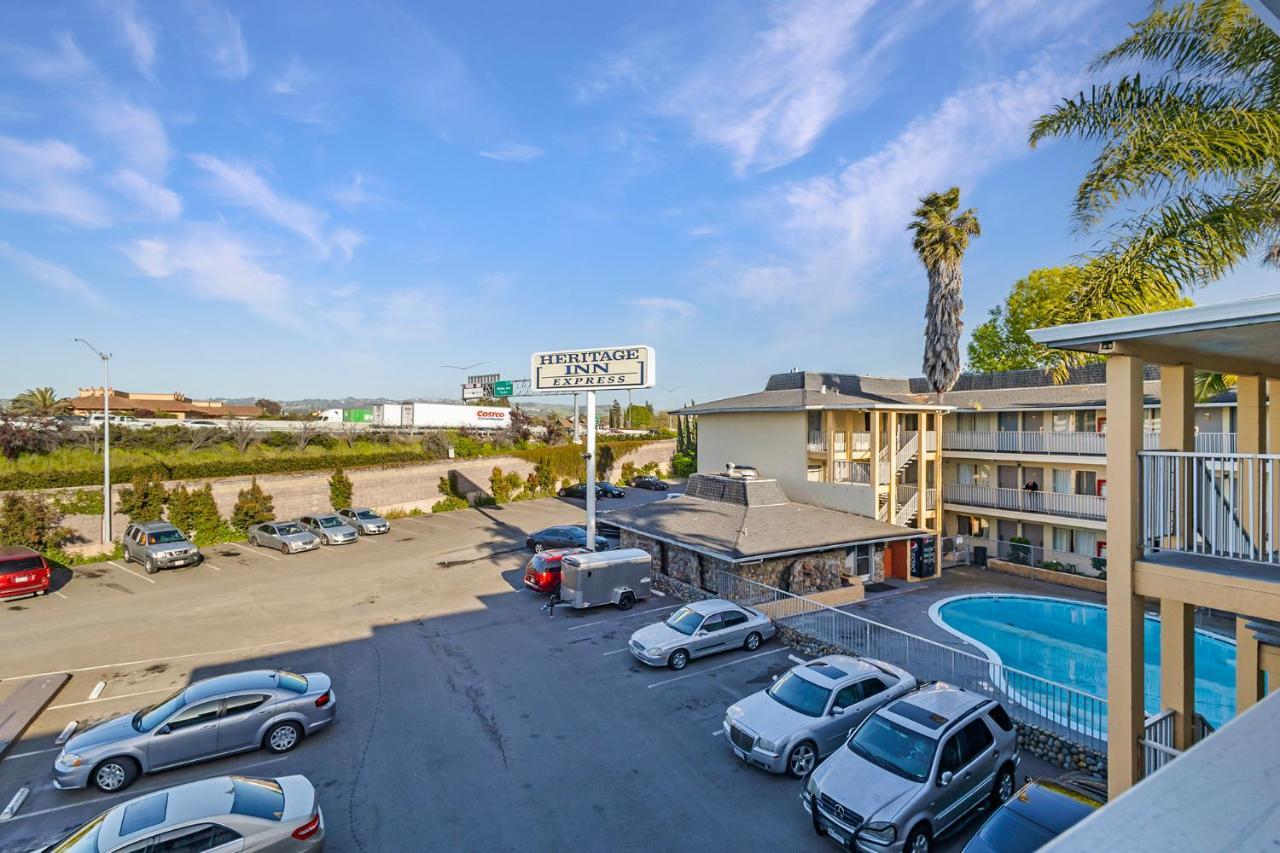 Heritage Inn Express Hayward Ngoại thất bức ảnh